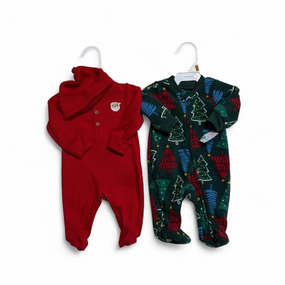 Carter's Red and Green Holiday Footies